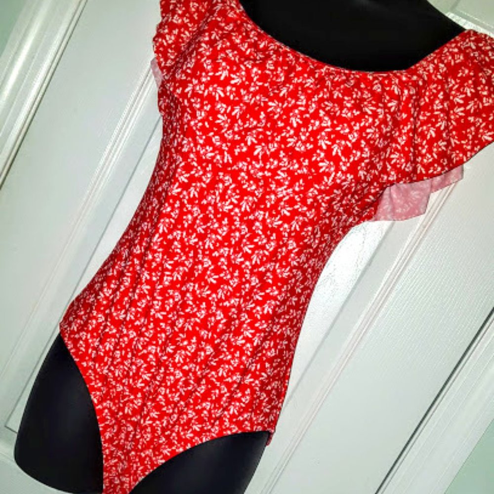 ANOTHER 23% OFF for CLOSET CLEAR DAY! NWOT RAISIN  Maui Swimsuit, Med.